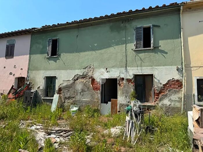 Casa trilocale in vendita in Via della Ralla, Chiesina Uzzanese