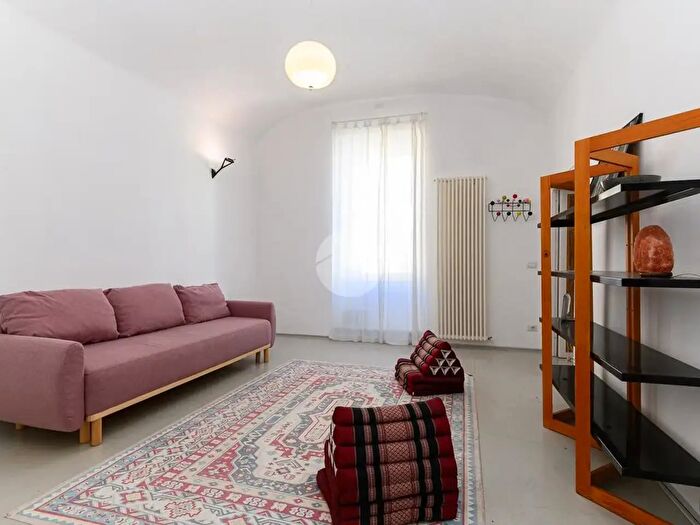 Appartamento trilocale in vendita in Via dei Campani, Roma