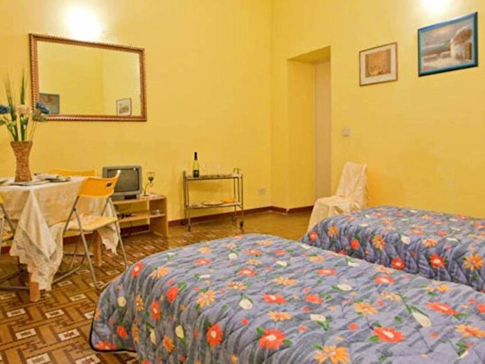 Appartamento quadrilocale in affitto in Via Sardegna, Vittorio Veneto, Roma