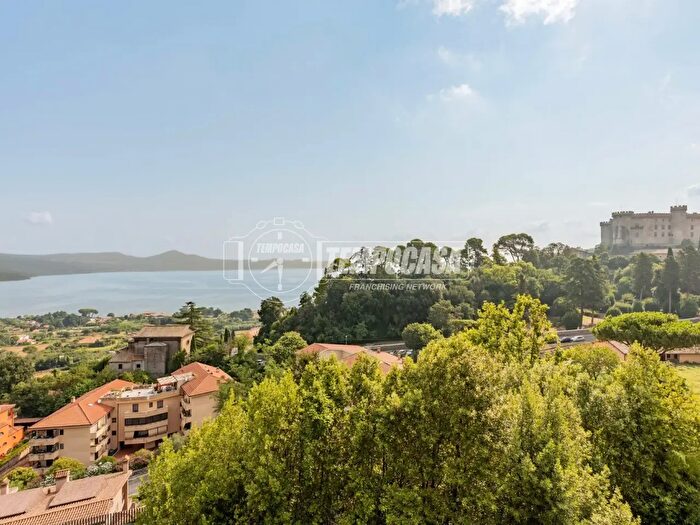 Appartamento trilocale in vendita in Via Cristoforo Stati, Bracciano