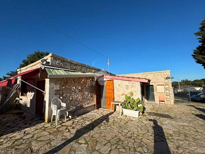 Appartamento bilocale in affitto in Via Massafra, Martina Franca