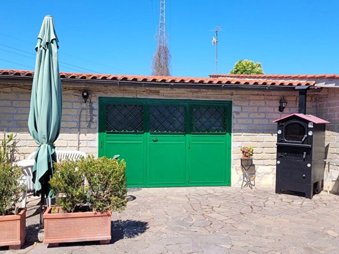 Appartamento monolocale in affitto in Via SacrofanoPrima Porta, Borgo Pineto I, Sacrofano