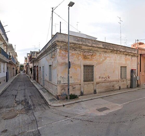 Casa quadrilocale in vendita in Viale Papa Giovanni XXIII, Modugno