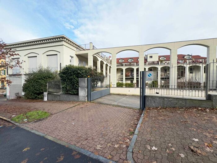 Appartamento con 5 locali in affitto in Via Ferdinando Bonsignore, Gran Madre Crimea, Torino