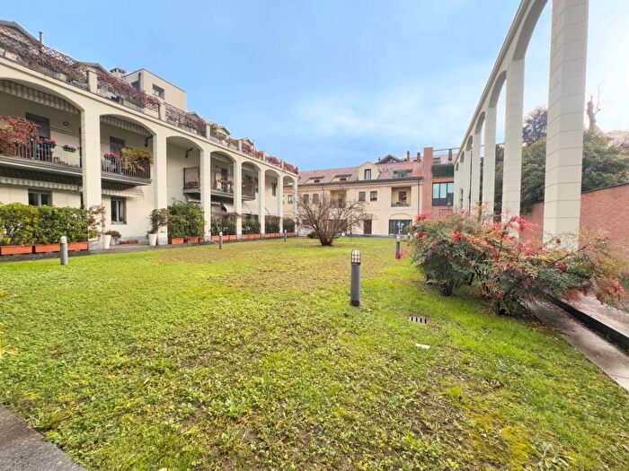 Case in Vendita e in Affitto - 2