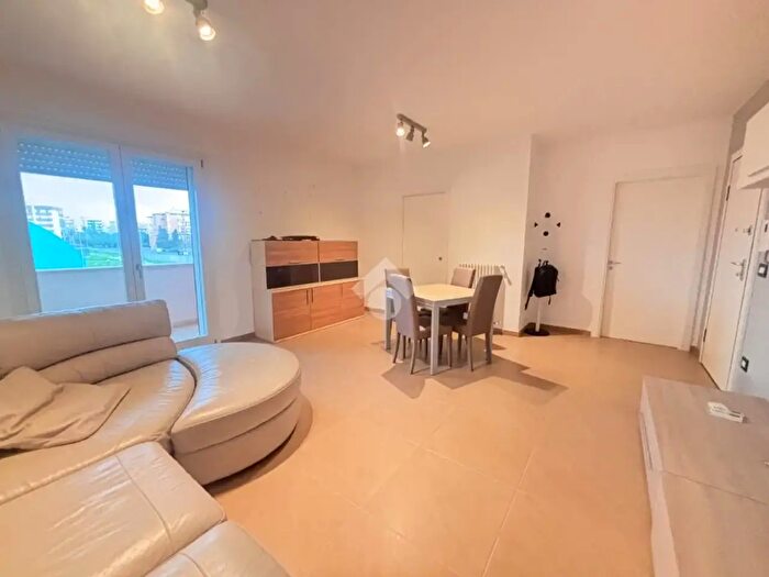 Appartamento quadrilocale in vendita in Via Potenza, Lecce