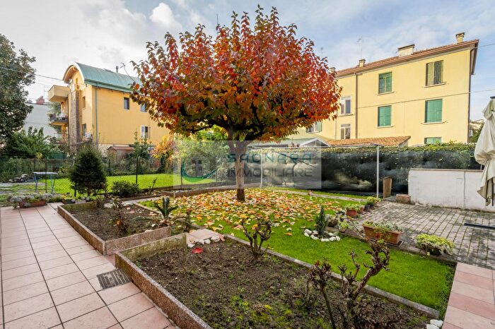 Appartamento trilocale in vendita in Via Carlo Bettella, Padova