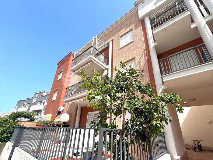 Appartamento trilocale in vendita in Via dei Tulipani, Campomarino