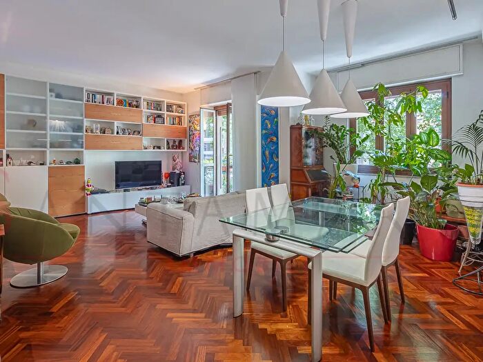 Appartamento quadrilocale in vendita in Viale Piceno, Milano