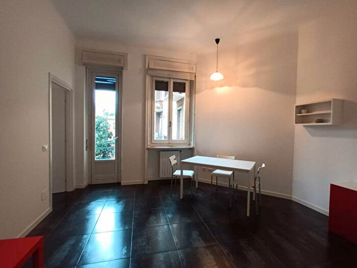 Appartamento bilocale in affitto in Largo Fra Paolo Bellintani, Porta Venezia, Milano