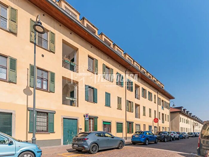 Case in Vendita e in Affitto - 3