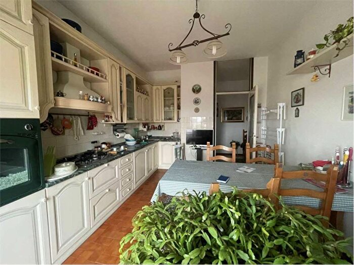 Appartamento trilocale in affitto in Via Buozzi, Centro, Vergiate