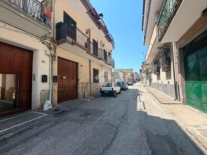 Appartamento trilocale in vendita in Via Pezzullo, Grumo Nevano