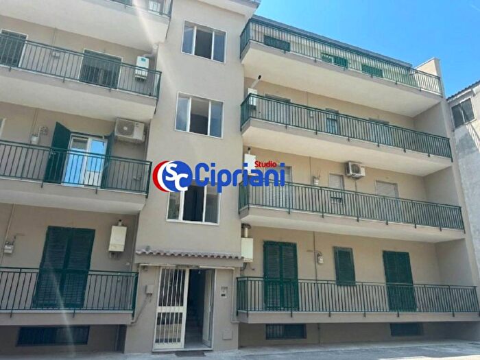 Appartamento bilocale in affitto in Via Tito Speri, Giardini Oasi Sacro Cuore, Giugliano in Campania
