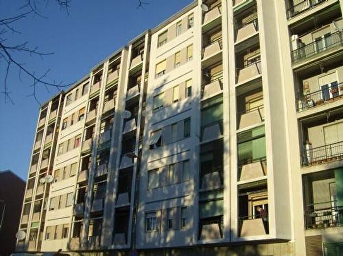Appartamento bilocale in affitto in Piazza Tirana, Giambellino, Milano