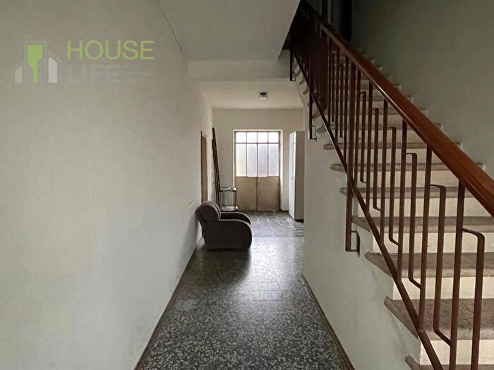 Casa con 7 locali in vendita in Via Porto, Malo