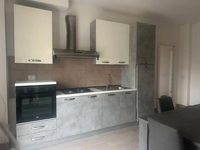 Appartamento trilocale in affitto in Via Giuseppe Verdi, Centro, Castenedolo