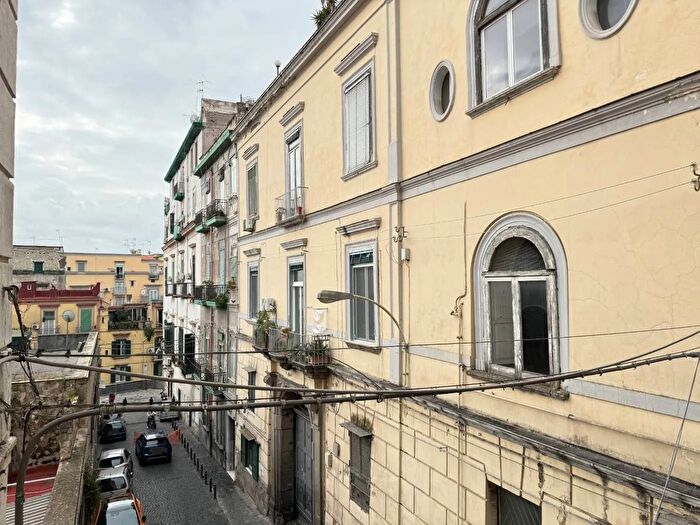 Appartamento trilocale in vendita in Salita Tarsia Napoli, Napoli