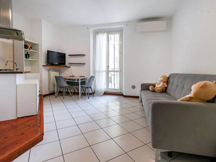 Appartamento bilocale in affitto in Viale Luigi Torelli, Farini, Milano