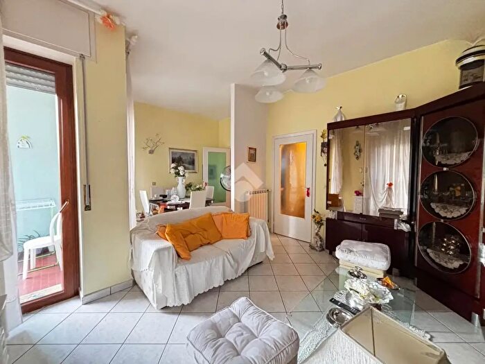 Appartamento quadrilocale in vendita in Via Adda, Montecatini Terme