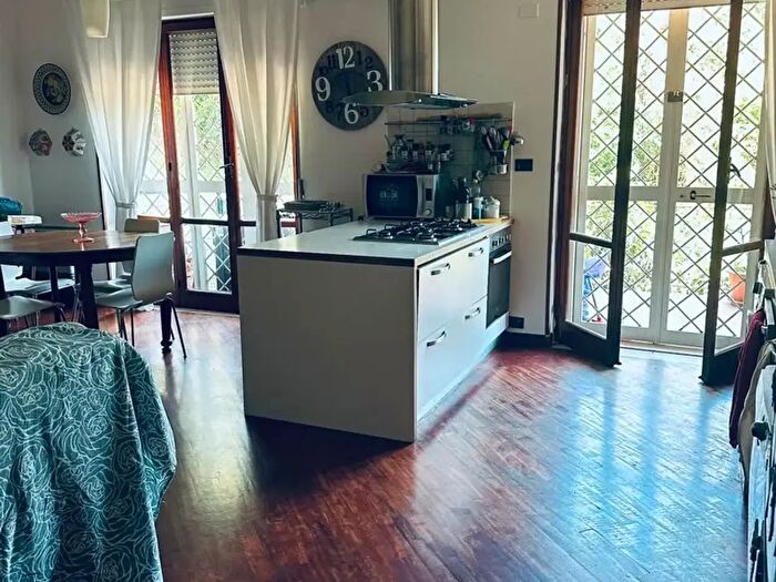 Appartamento quadrilocale in affitto in Via San Gennaro Agnano Snc, Pozzuoli