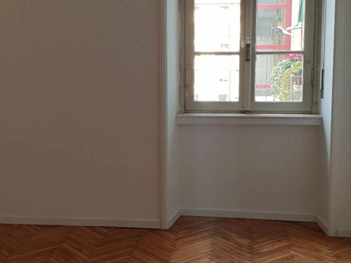 Appartamento trilocale in affitto in Viale Gabriele D'Annunzio, Ticinese, Milano