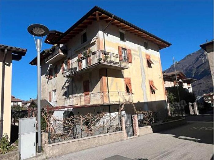Appartamento con 5 locali in vendita in Via Lucianer, Aldeno
