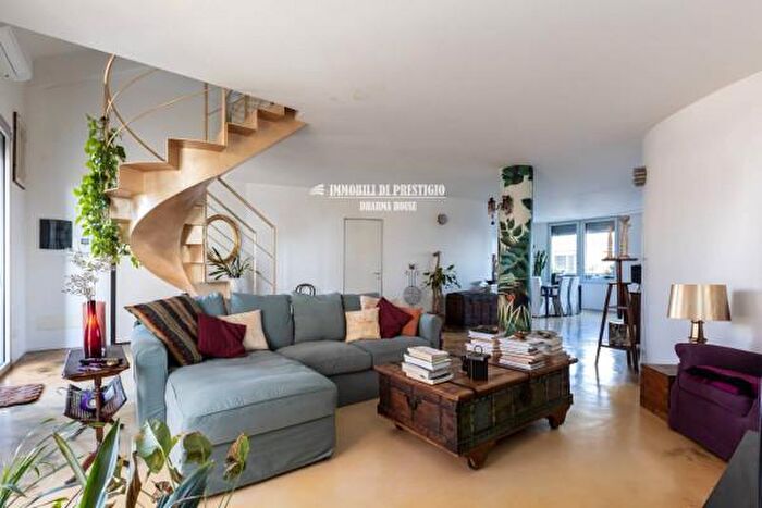 Appartamento trilocale in vendita in Via Balduccio da Pisa, Milano