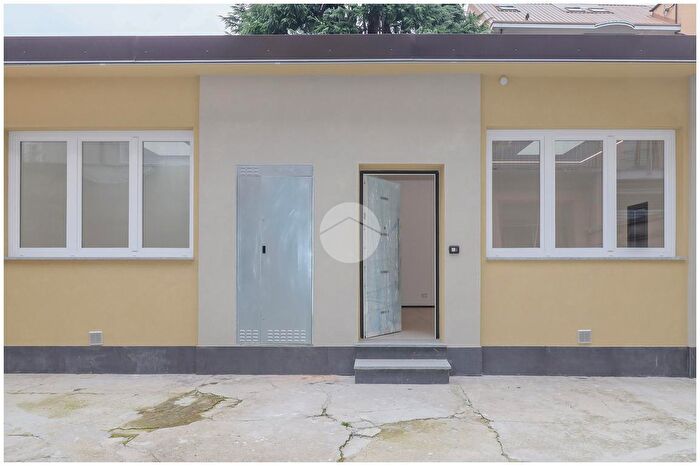 Casa quadrilocale in vendita in Via Val della Torre, Torino