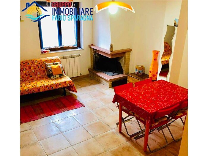 Appartamento quadrilocale in vendita in Via san Domenico, Roccamonfina