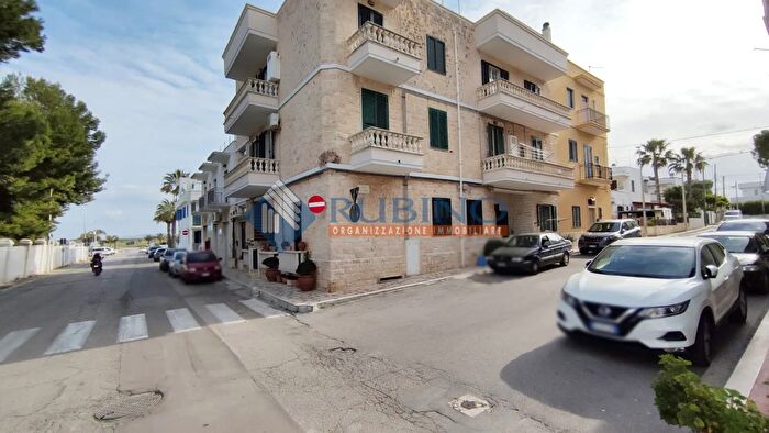 Appartamento trilocale in vendita in Via degli Scavi, Fasano