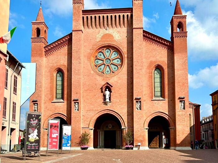 Appartamento bilocale in affitto in Via Teobaldo Calissano, Centro, Alba