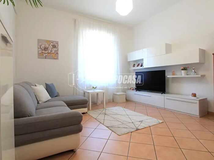 Appartamento trilocale in vendita in Via Eugenio Curiel, Cologno Monzese
