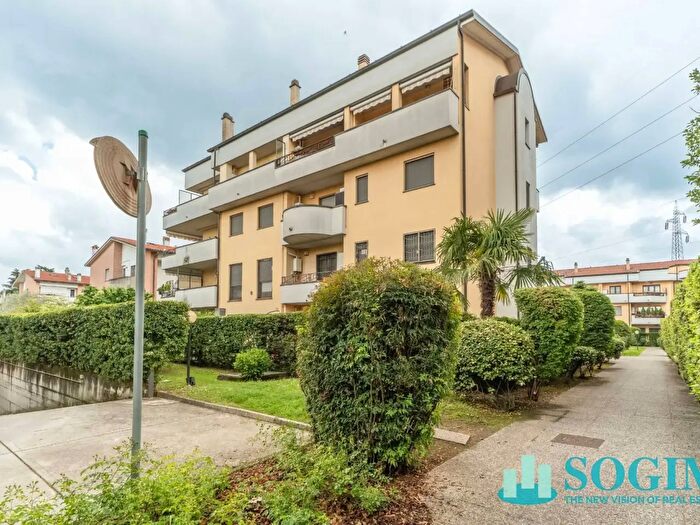 Appartamento trilocale in vendita in Via Mercadante a, Monza