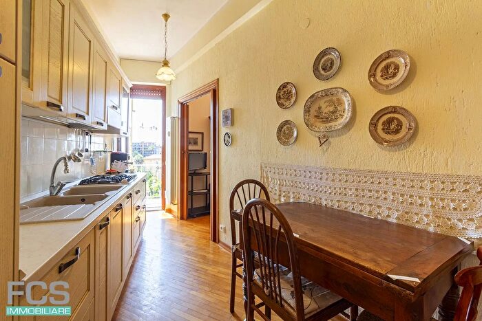 Appartamento quadrilocale in vendita in Via Dante, Finale Ligure