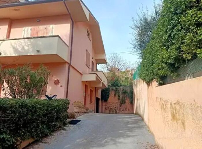Casa con 6 locali in vendita in Via Aprile, Monte Porzio