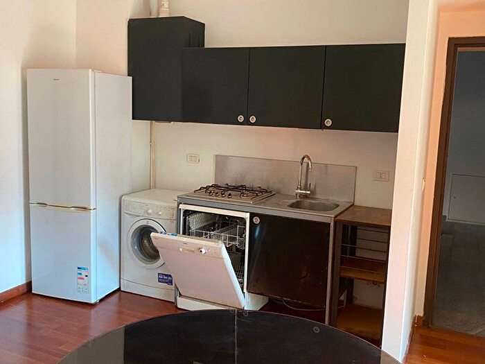 Appartamento bilocale in affitto in Piazzale Medaglie d'Oro, Porta Romana Medaglie d'Oro, Milano