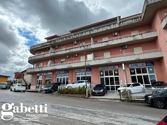 Appartamento trilocale in vendita in Via Croce Segreto, Patti