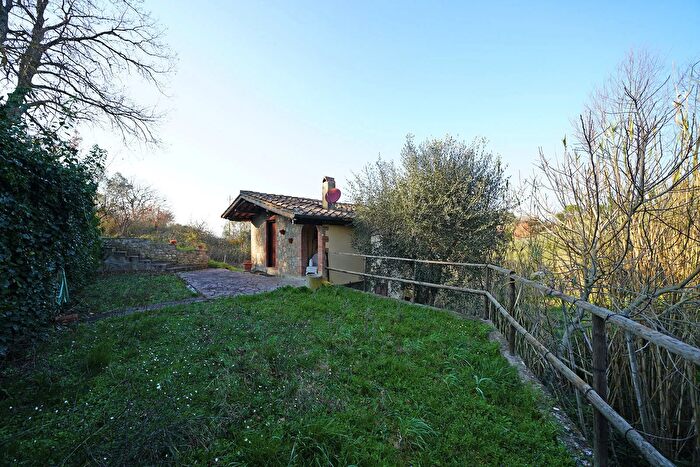 Casa in vendita in Cinigiano