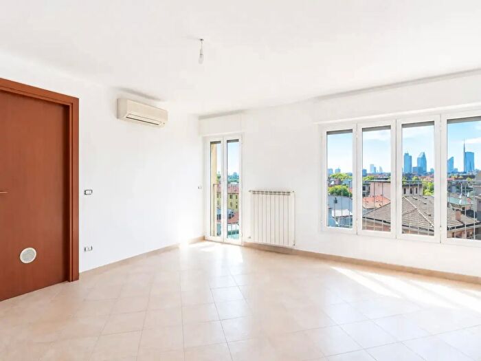 Appartamento bilocale in affitto in Viale Abruzzi, Milano