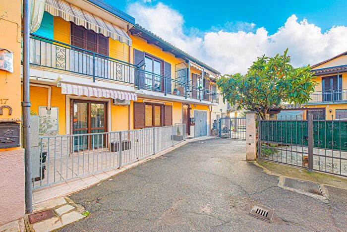 Appartamento quadrilocale in vendita in Via Roma, San Gillio