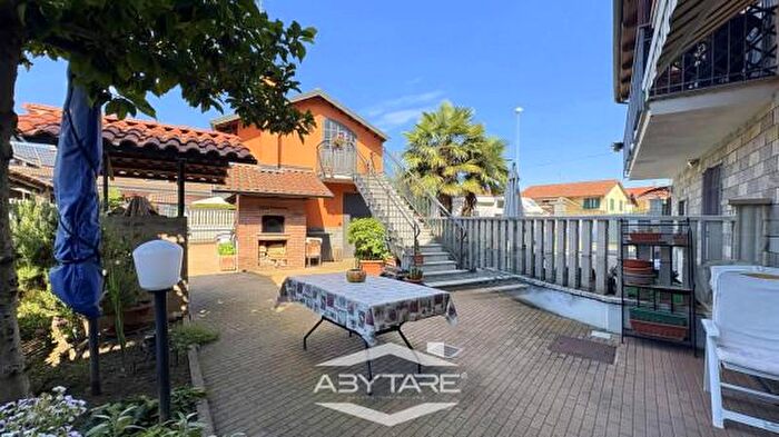 Casa con 5 locali in vendita in Via Don Lorenzo Bellino, Carignano