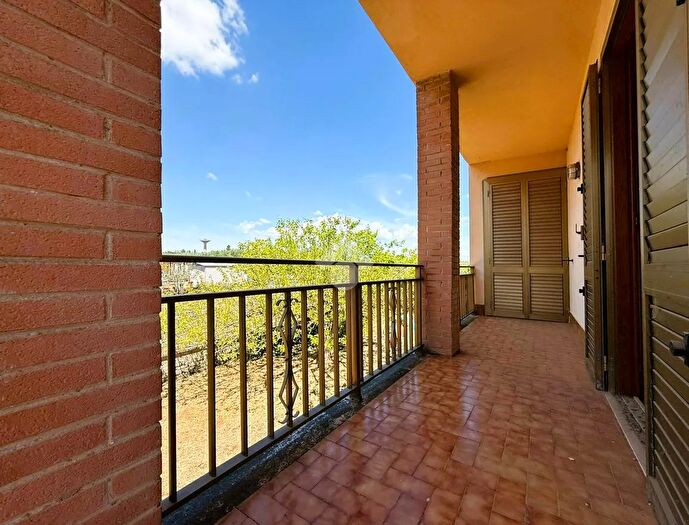 Appartamento quadrilocale in vendita in Via Petrarca, Cisterna Di Latina