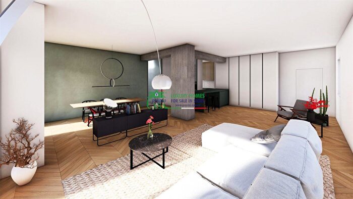 Appartamento con 5 locali in vendita in Via Fogazzaro, Ragusa