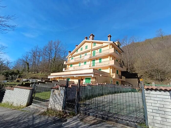 Appartamento trilocale in vendita in Via Pasquale Lolli, Piglio