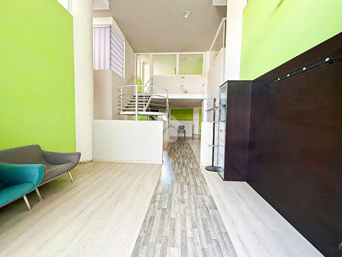 Appartamento con 7 locali in vendita in Viale Abruzzo, Chieti