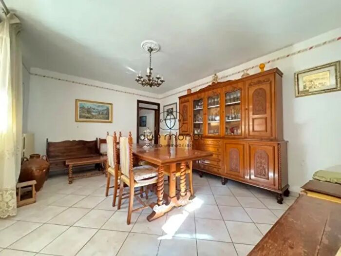 Casa trilocale in vendita in Località Azzano, Spoleto