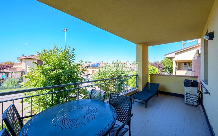 Appartamento trilocale in vendita in Via degli Arceri, Medicina