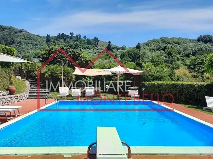 Casa con 15 locali in vendita in Ietro Monte, Camaiore