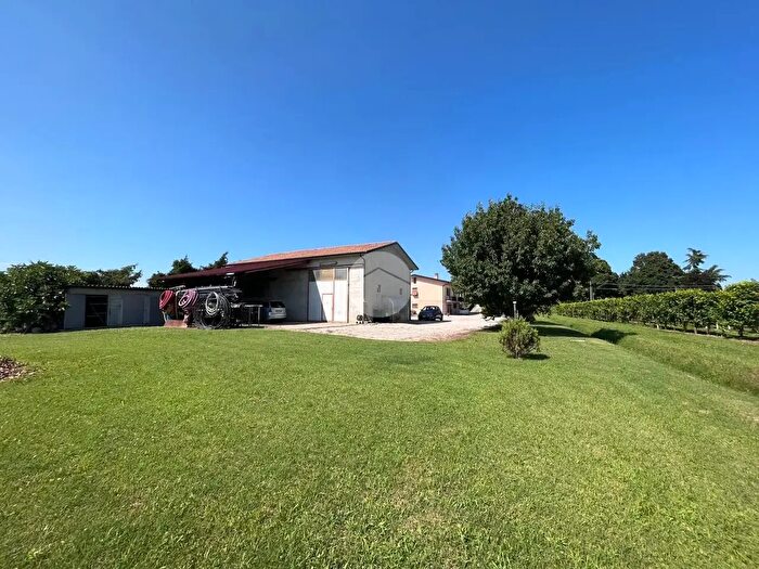 Casa quadrilocale in vendita in Via Argine S Marco, San Biagio Di Callalta